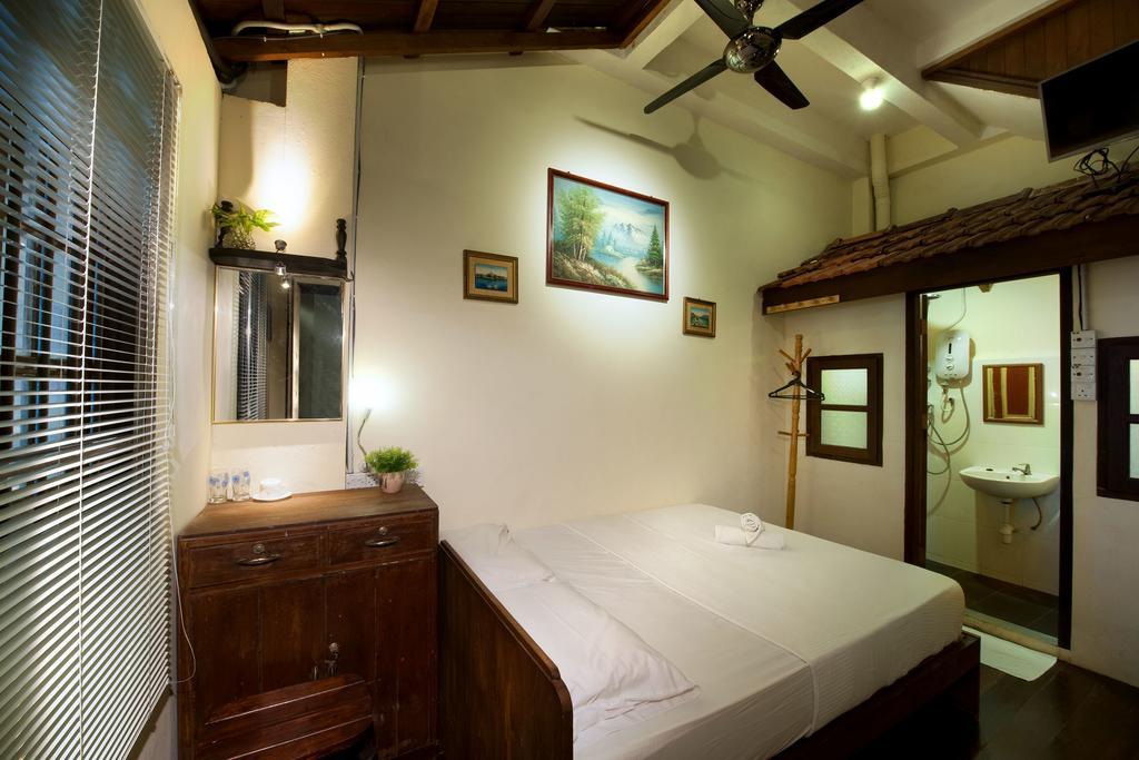 Silver Shine Guesthouse Джорджтаун Номер фото