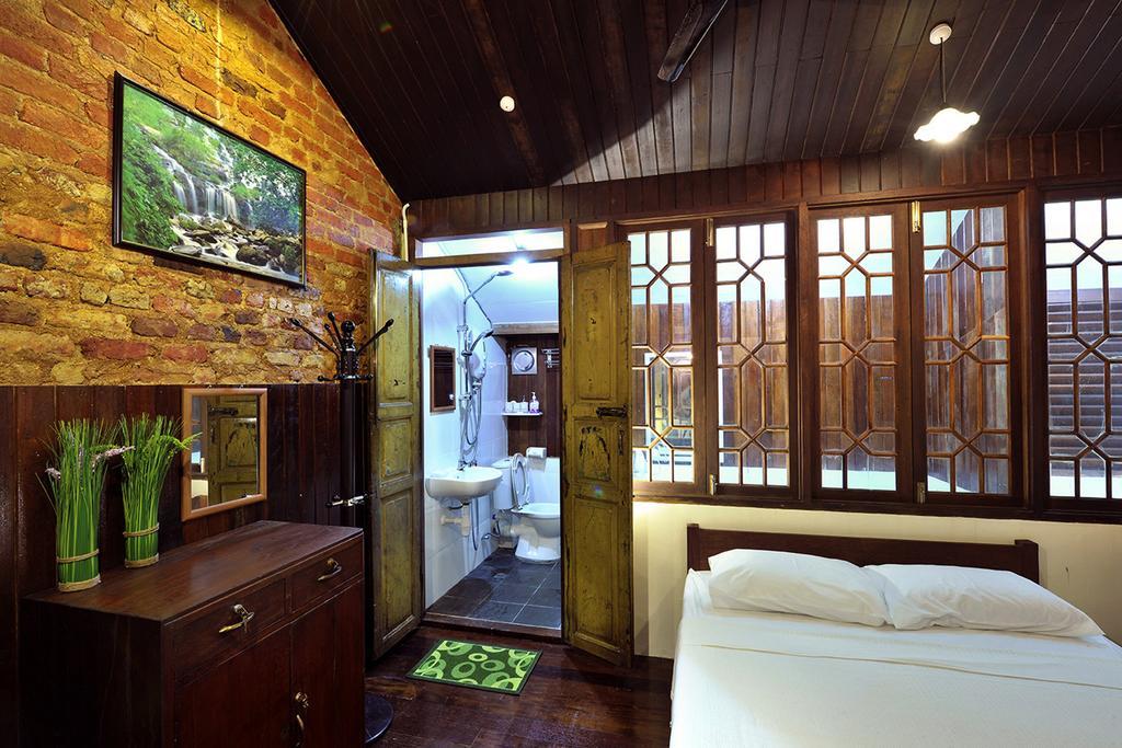 Silver Shine Guesthouse Джорджтаун Номер фото